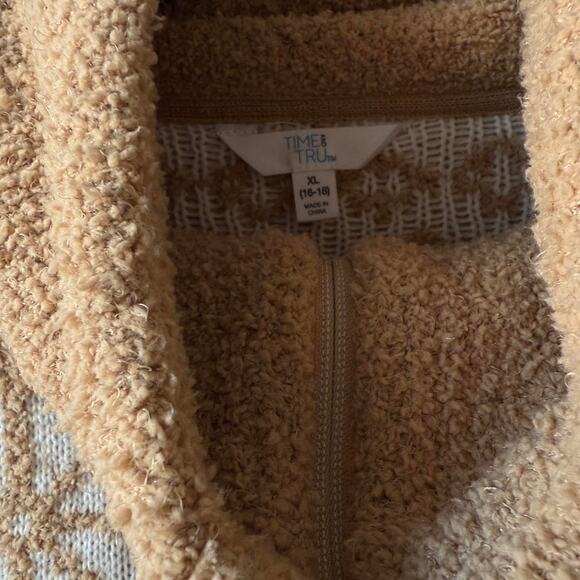 Cream and tan christmas - Picture 4 of 4